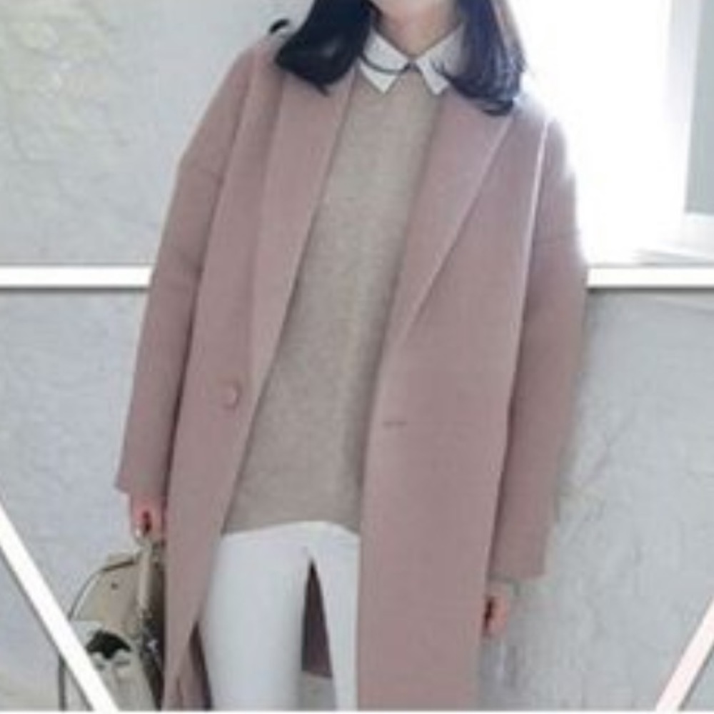 Lightweight coat